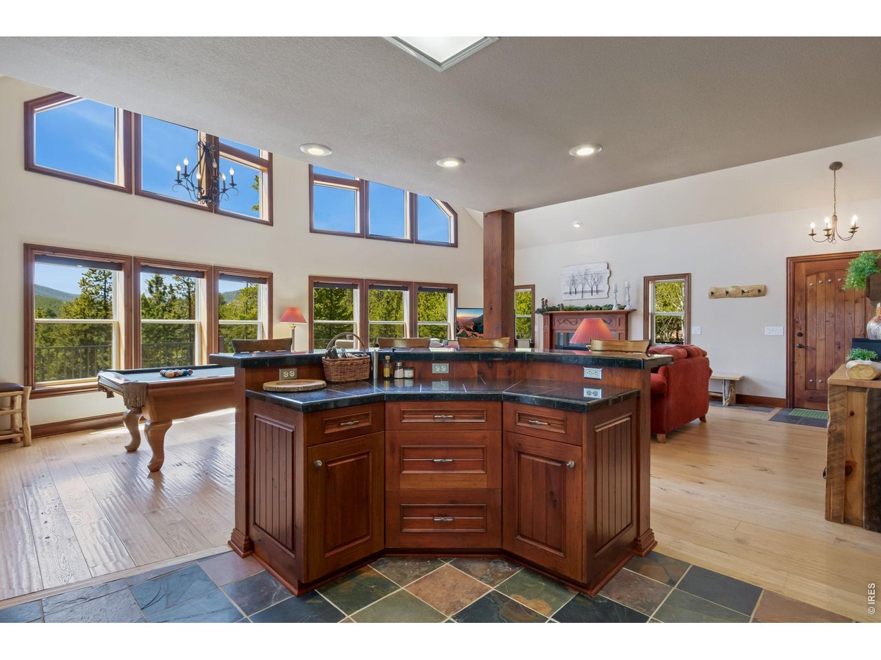 Great entertaining space