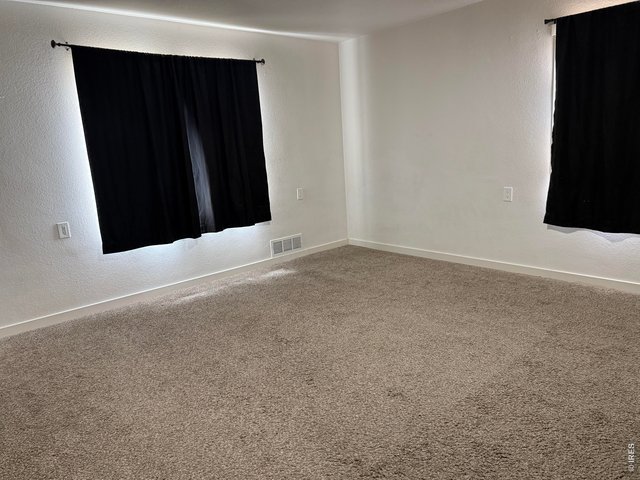 Property Photo 7 primary bedroom