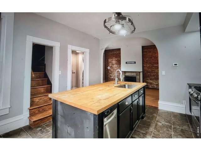 Property Photo 40 Potential conversion option to convert duplex to single family home