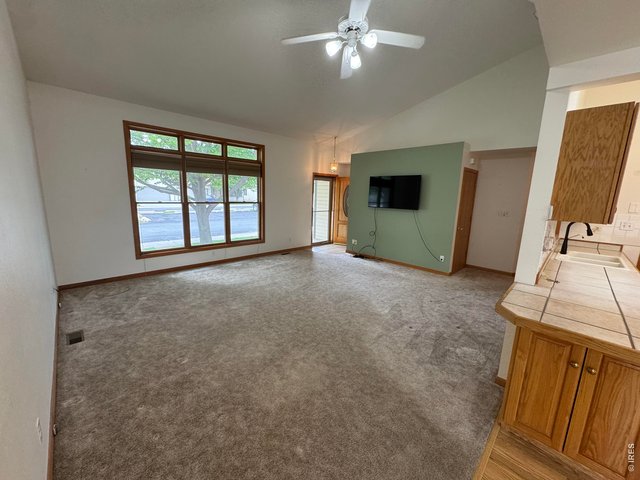 Property Photo 11 Living Room