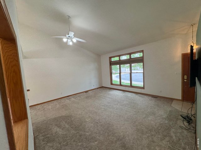 Property Photo 13 Spacious Living Room