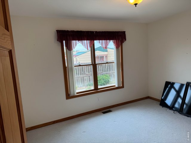 Property Photo 43 2nd bedroom