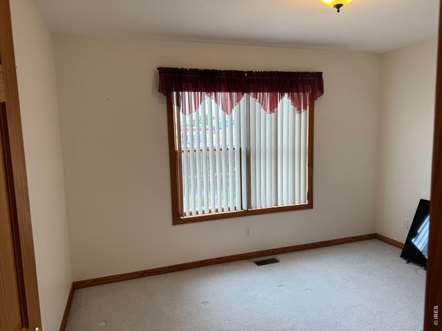 Property Photo 42 2nd bedroom