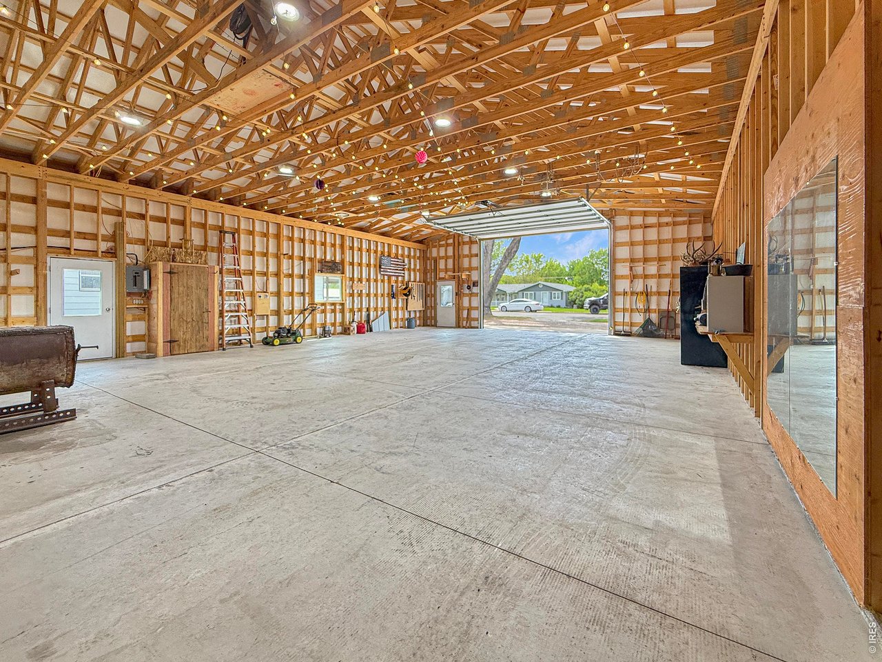 Spacious Shop with Insulated Walls & Ceilings