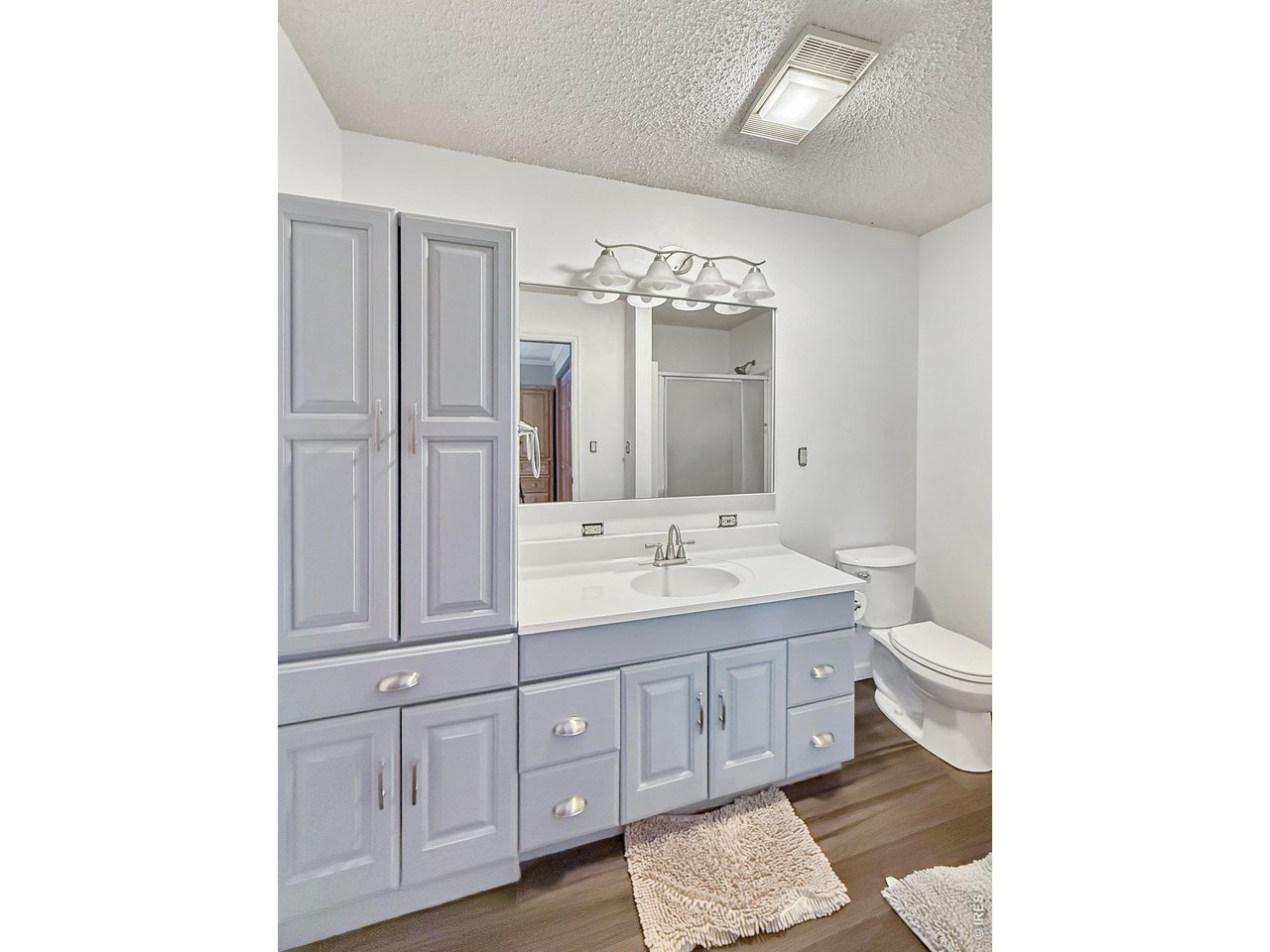 Primary Suite Bathroom
