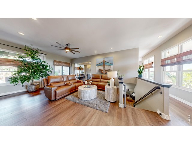 Property Photo 9 Living Rom