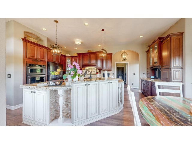Property Photo 13 Kitchen