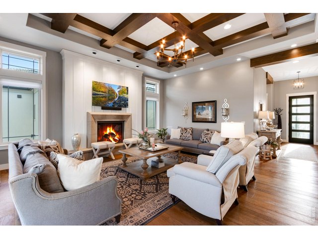 Property Photo 16 Elegant living