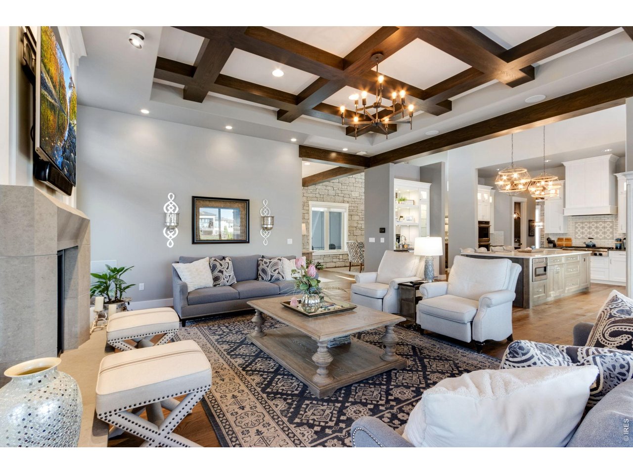Soaring tall ceilings 