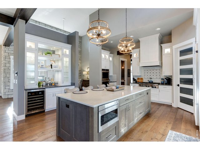 Property Photo 20 Chef kitchen