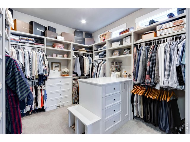 Property Photo 31 Primary closet