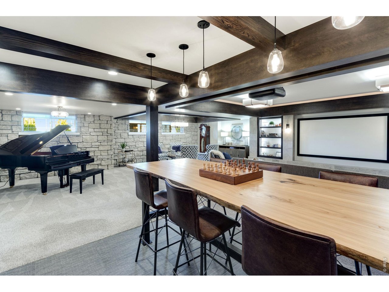 Lower level entertaining area