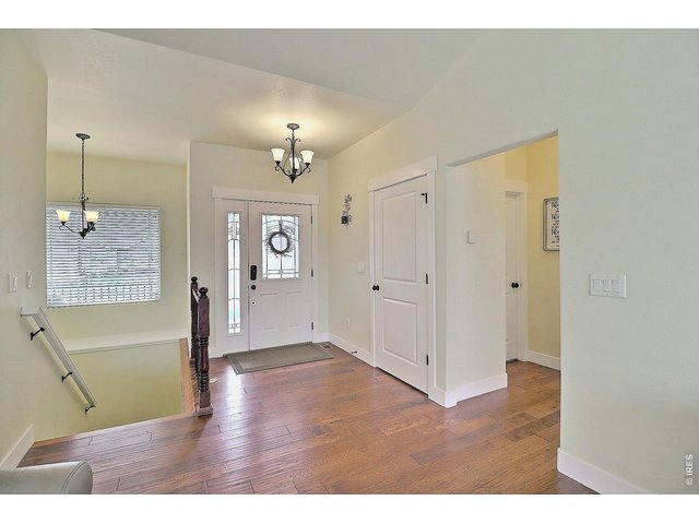 Property Photo 5 Lovely Entryway Greets Family and Friends