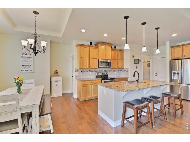 Property Photo 18 Island Has Breakfast Bar