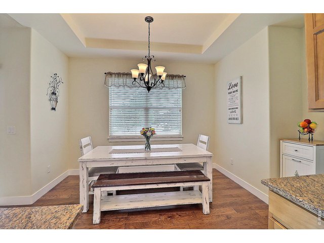 Property Photo 19 Dining Room