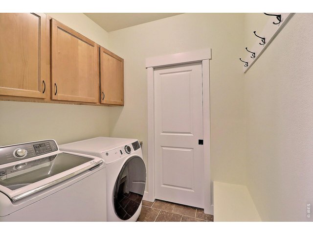 Property Photo 21 Laundry Room with Built-Ins and Includes Washer and Dryer