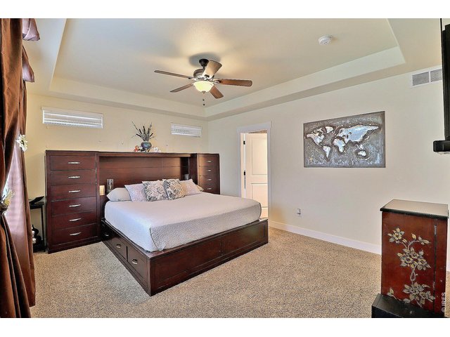 Property Photo 23 Pretty Ceiling Design