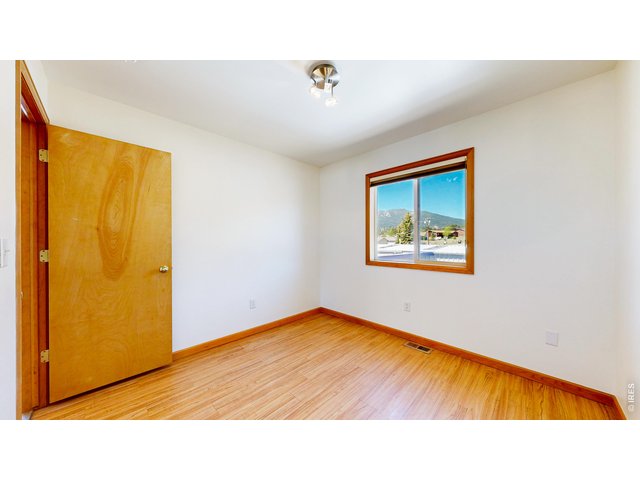Property Photo 17 Bedroom 3