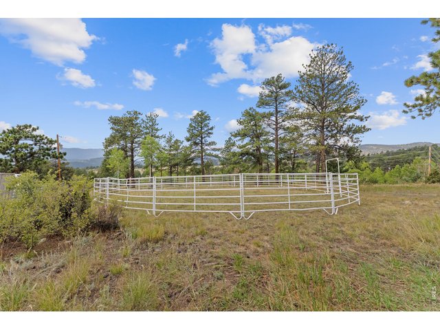 Property Photo 44 Round pen 