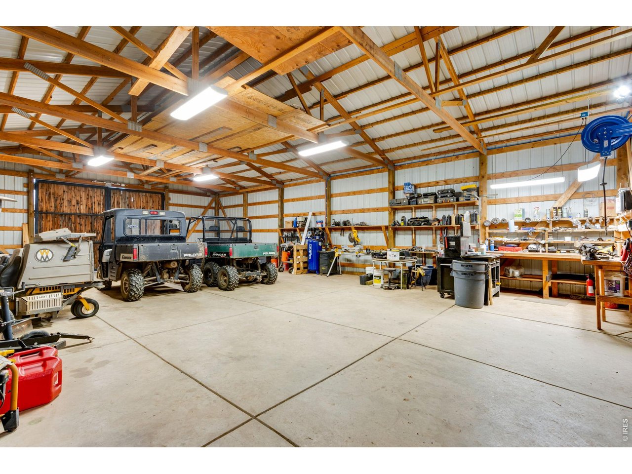 1,545 sq. ft. detached shop.