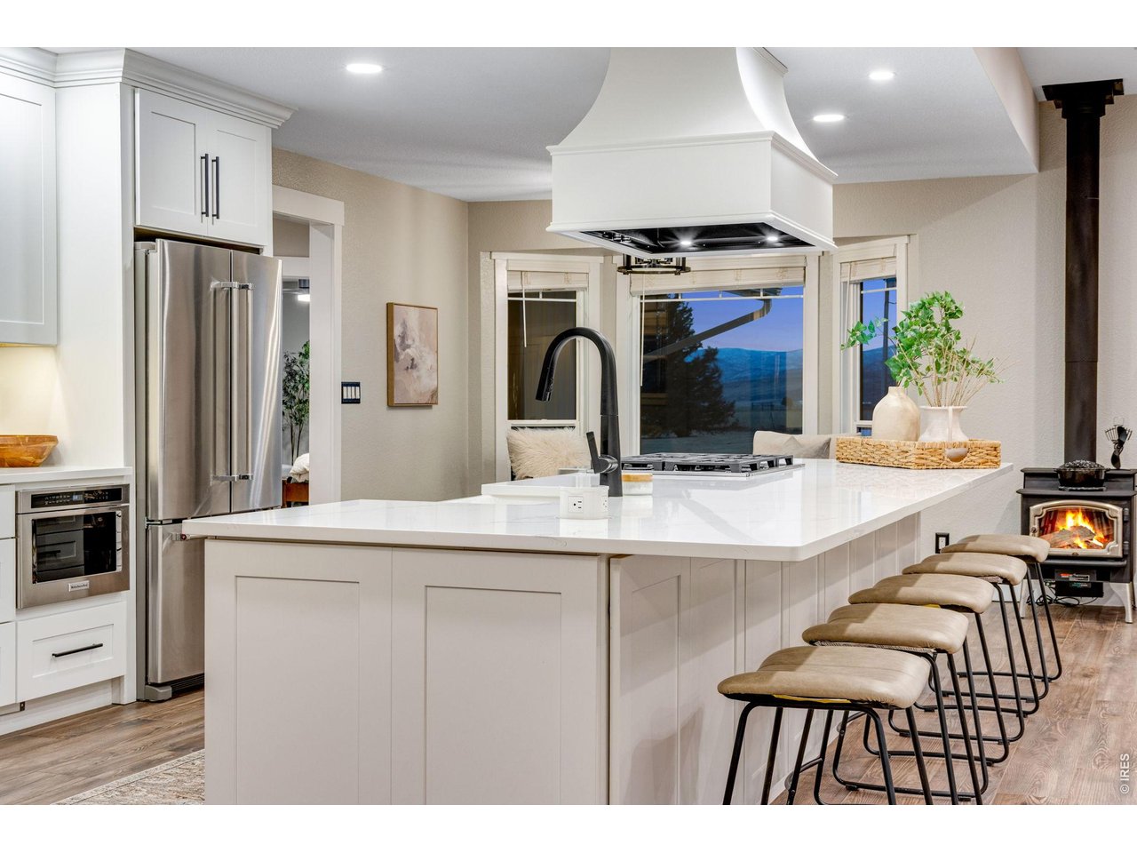Cabinets feature soft close, hardware and crown molding
