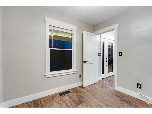 Property Photo 40 Front office