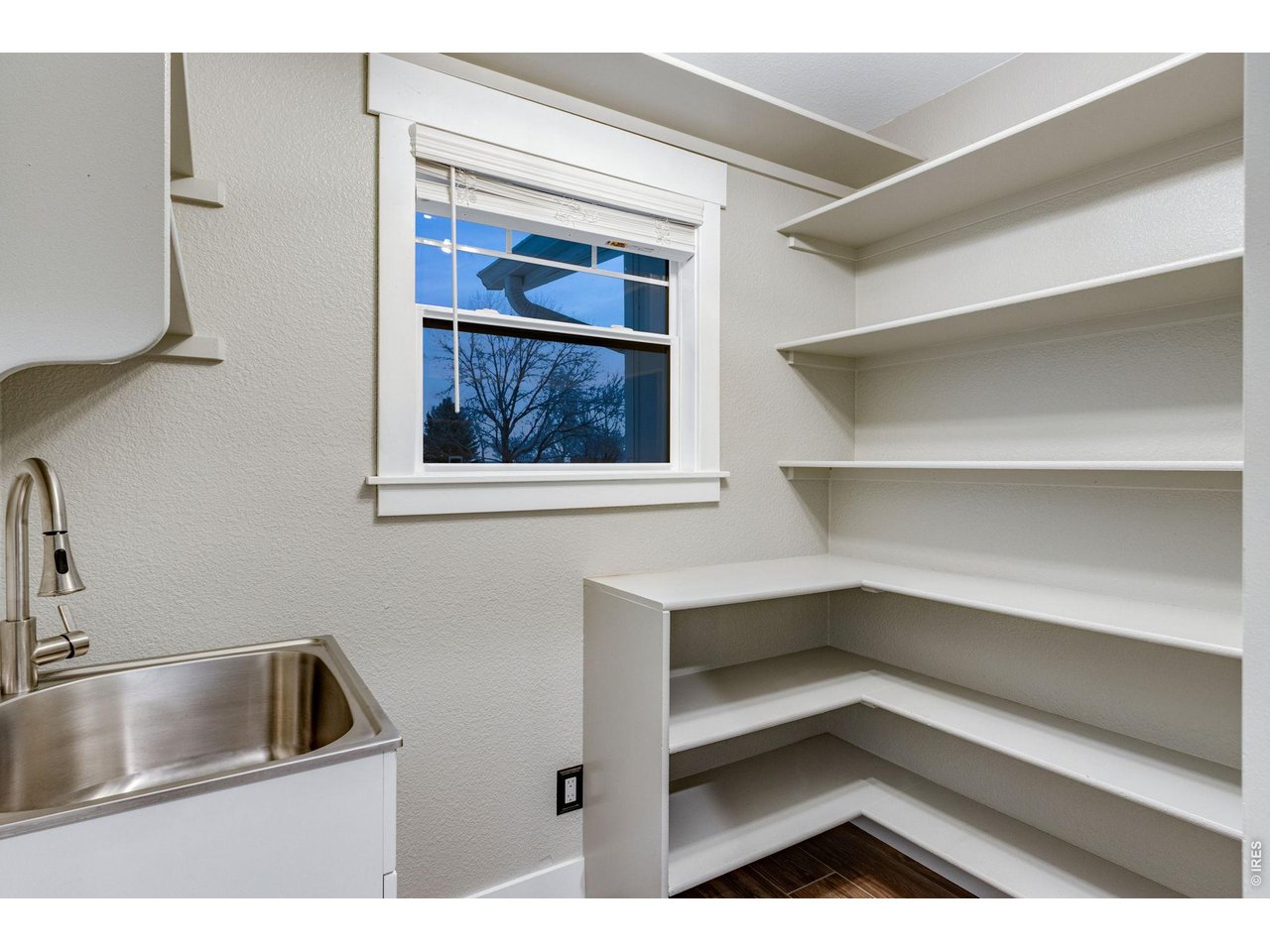walk-in pantry