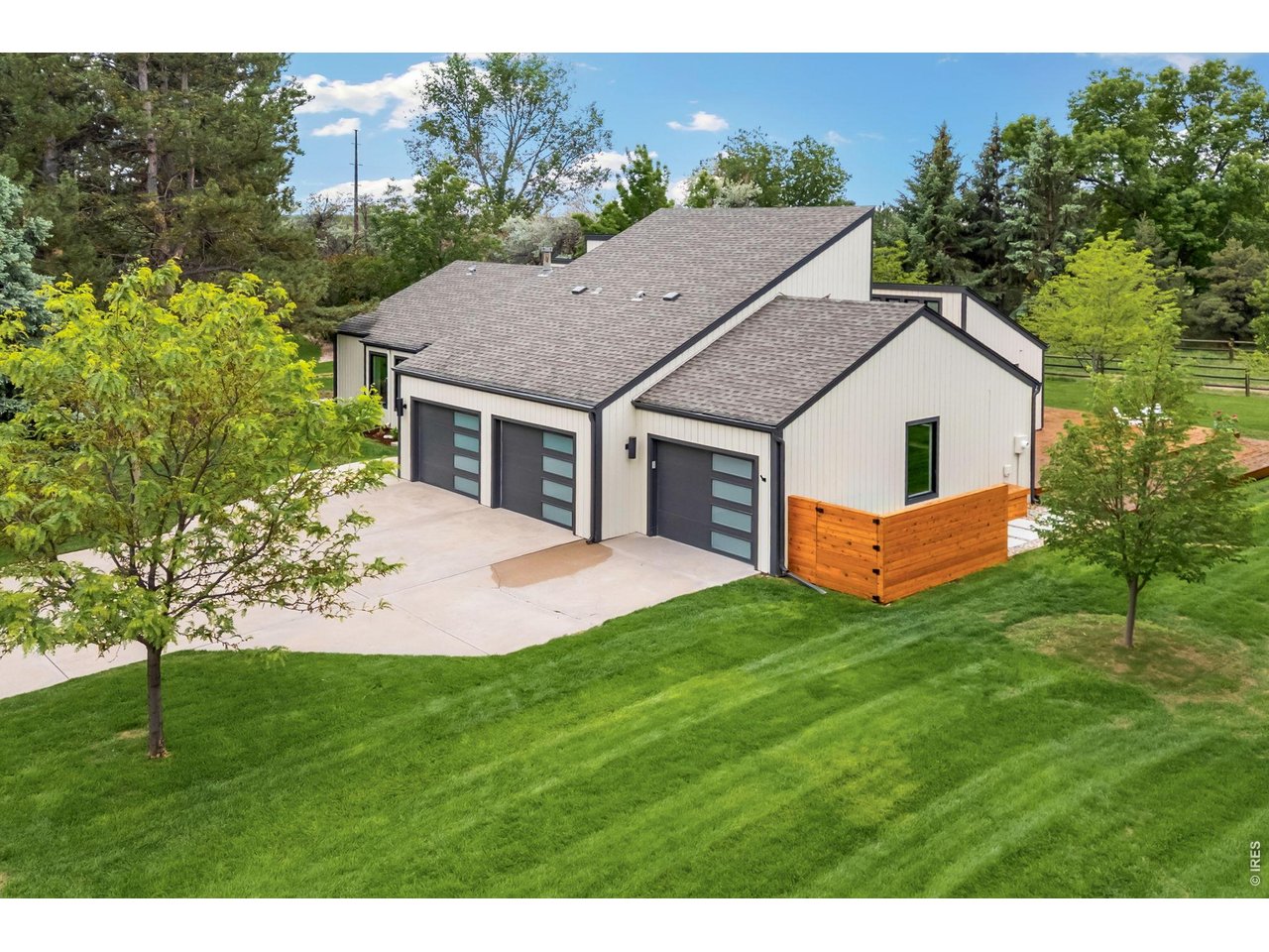 Located deep in the Lindenwood neighborhood. 