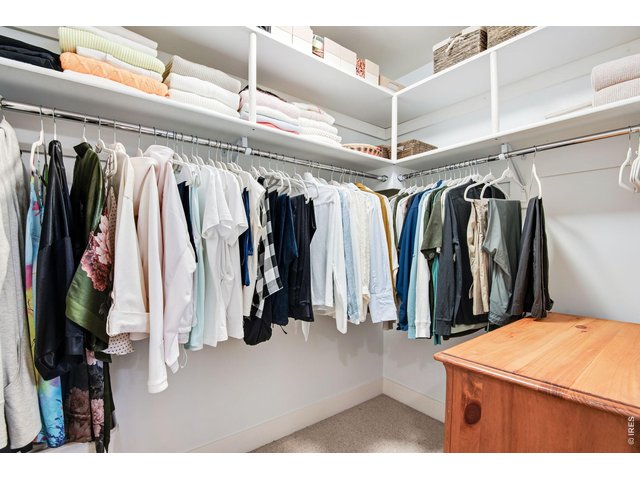Property Photo 19 Walk-In Closet