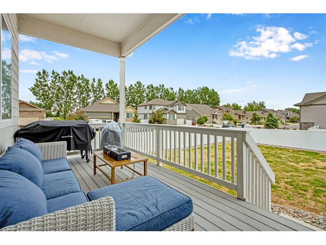 Property Photo 7 Spacious back deck