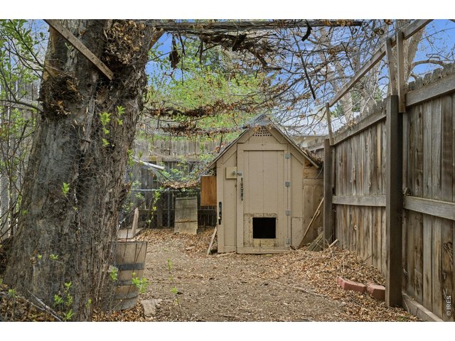 Property Photo 40 Flexibility in this backyard