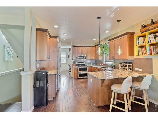 Property Photo 12 Amazing Kitchen