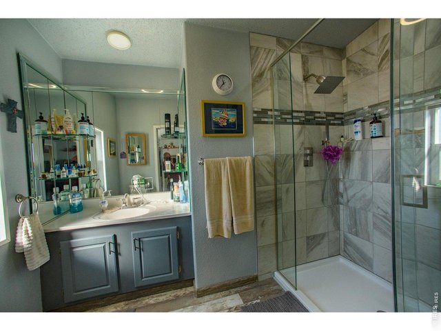Property Photo 22 Primary Bath