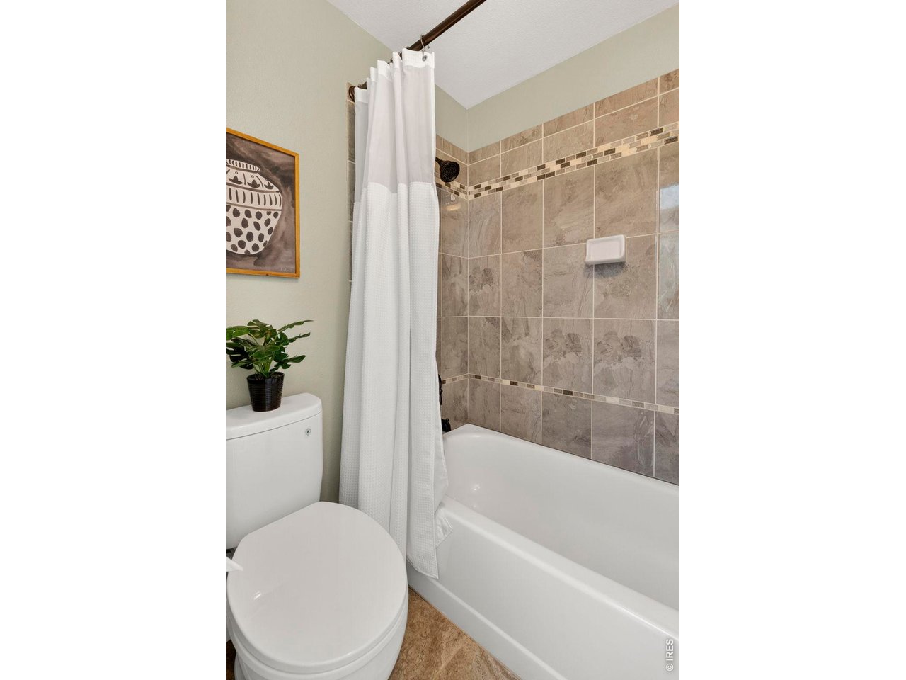 Upper Level Bathroom
