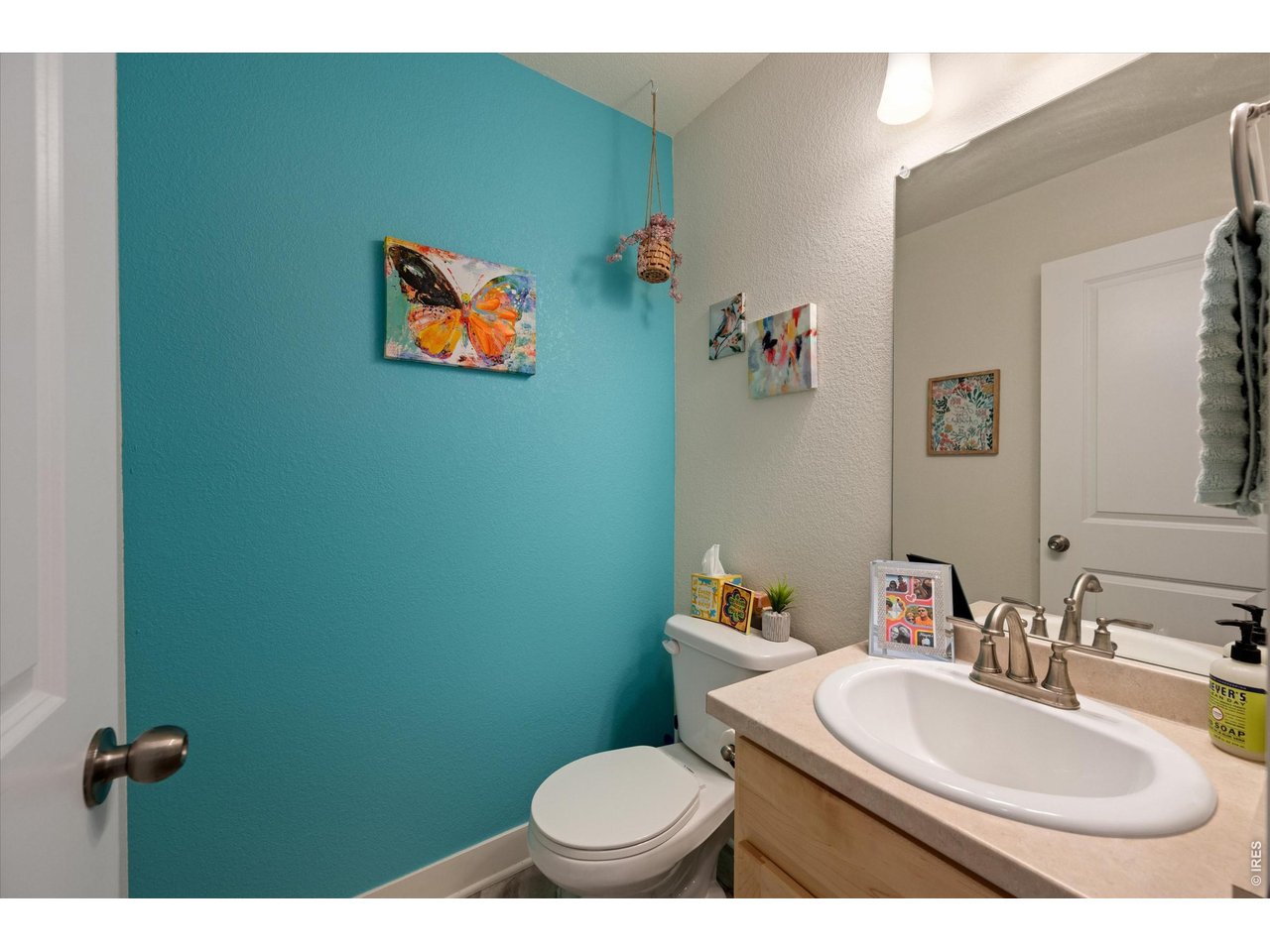 Main Floor Guest Half Bath