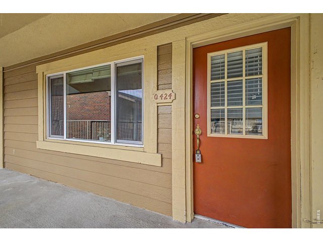 Property Photo 18 Entryway