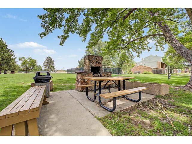 Property Photo 20 Park Space 