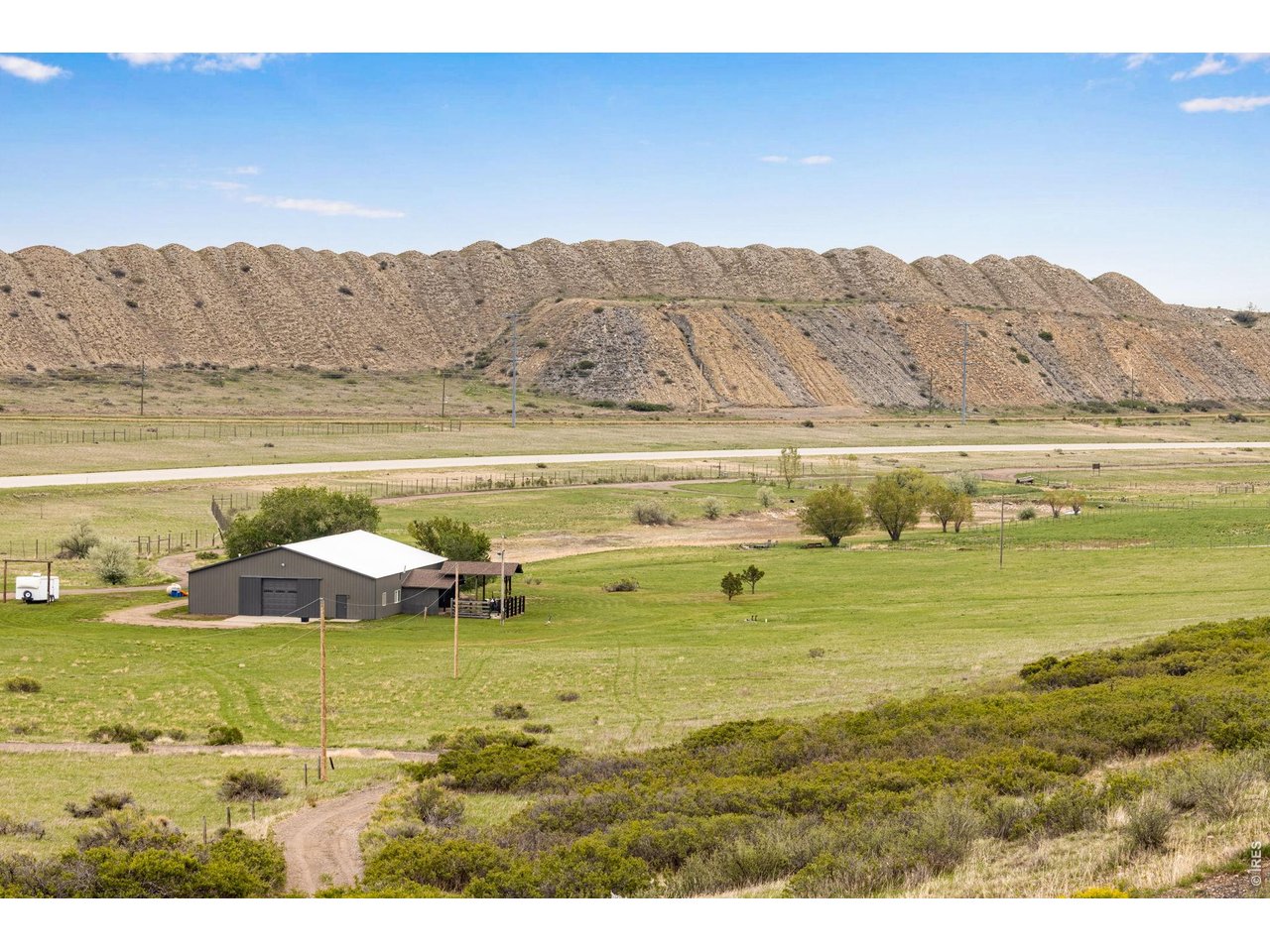 Located minutes from the New Glade Reservoir project. 