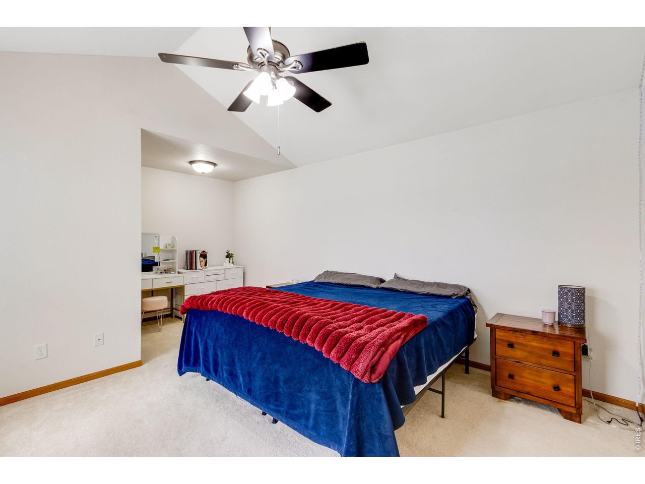 Extra alcove in Primary bedroom