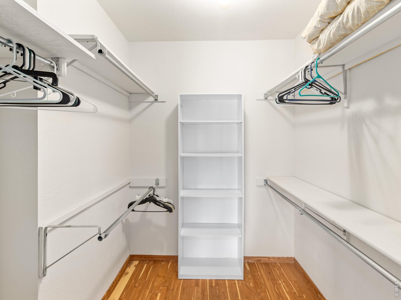 walk-in closet