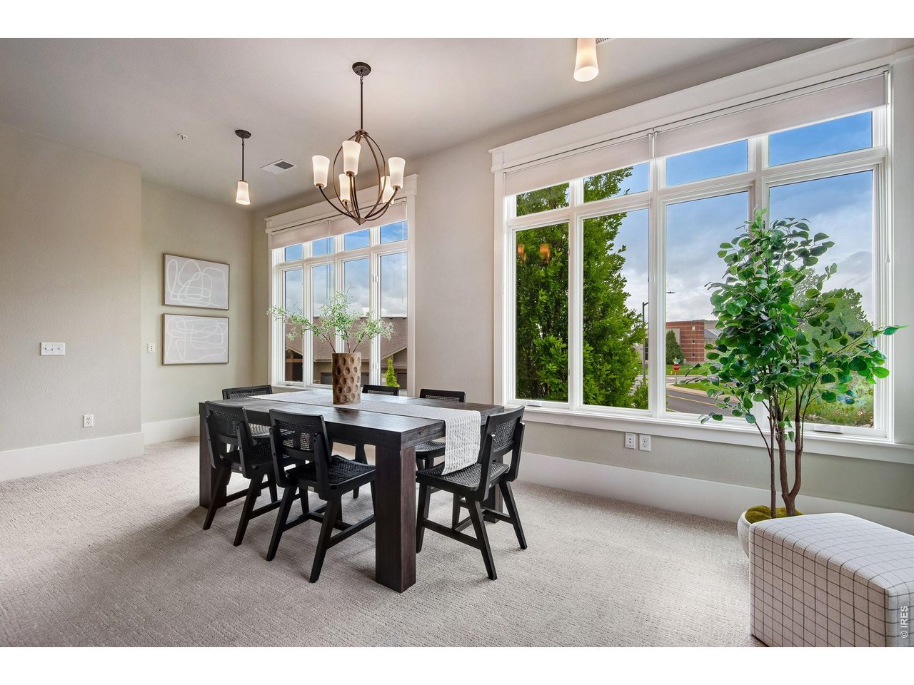 Entertains perfectly with ideal spaces for 