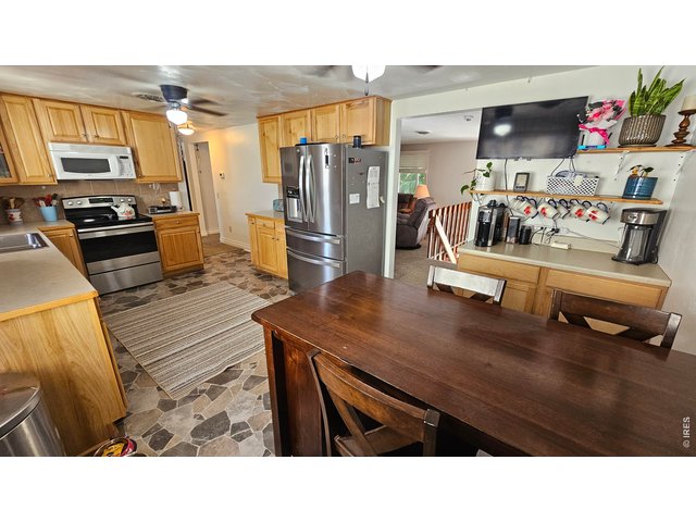 Property Photo 5 Kitchen 2
