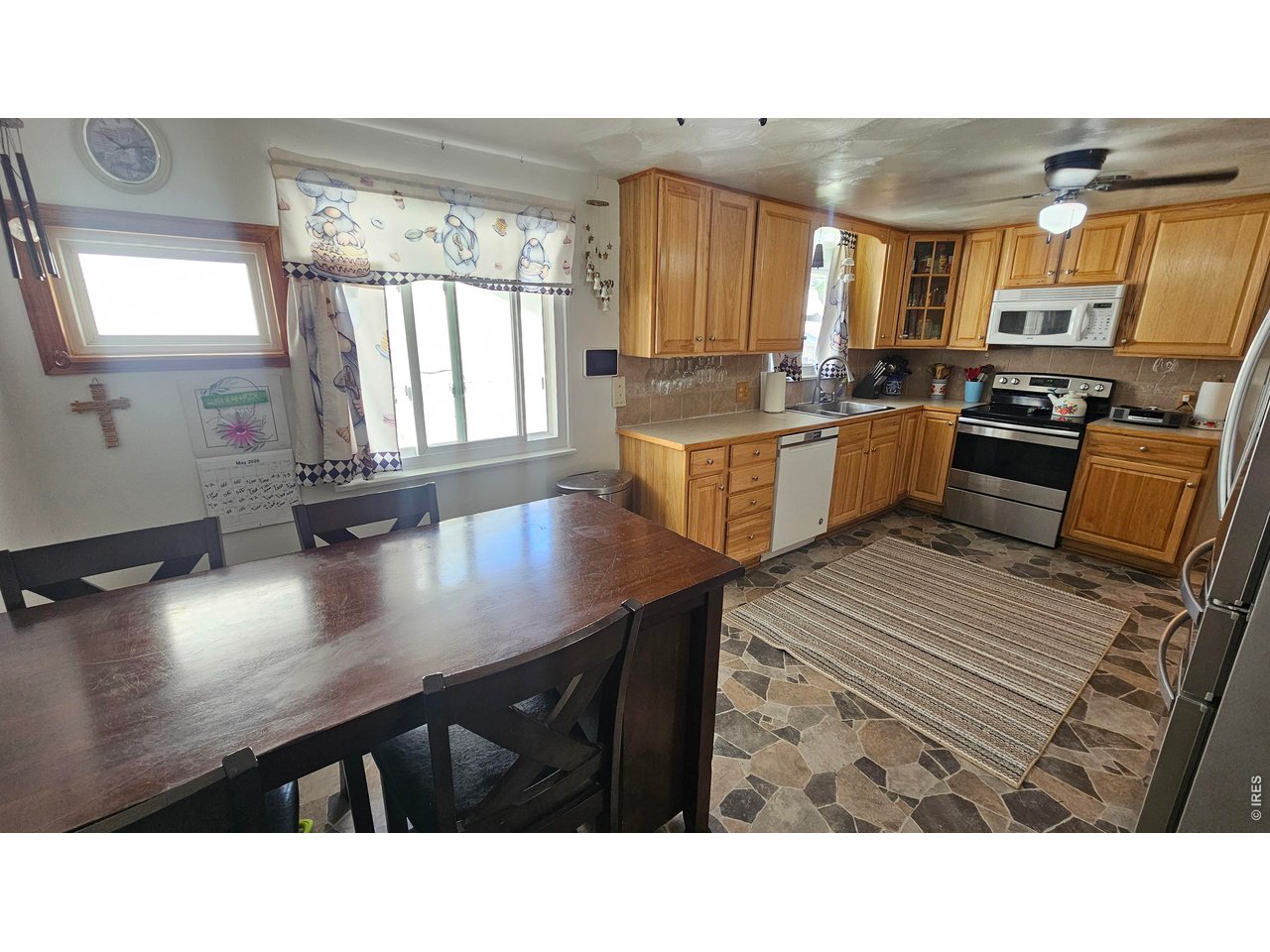 Eat in Kitchen