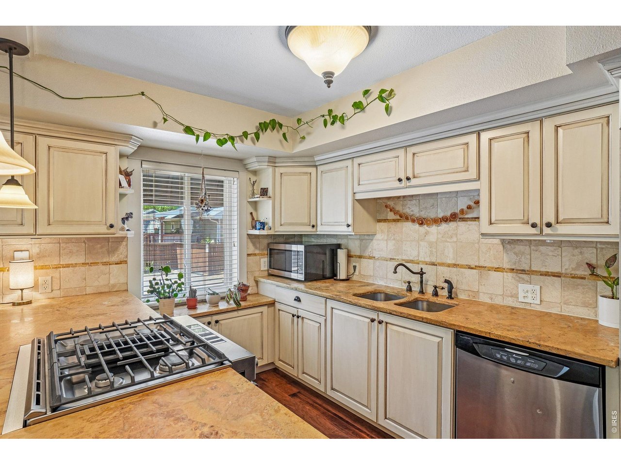 White Cabinetry Tons of Space