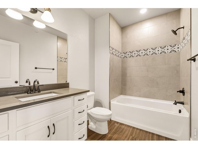 Property Photo 13 Second bathroom 