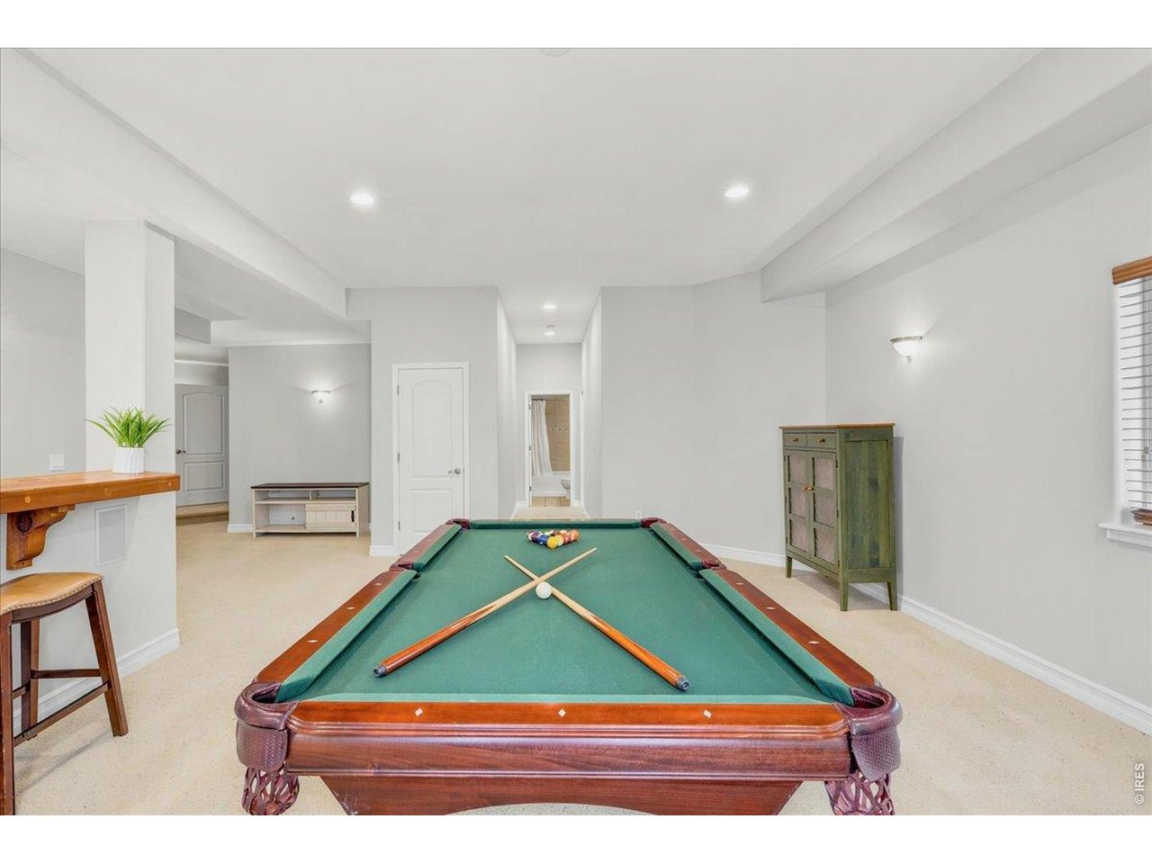 Giant rec area perfect for a pool table 