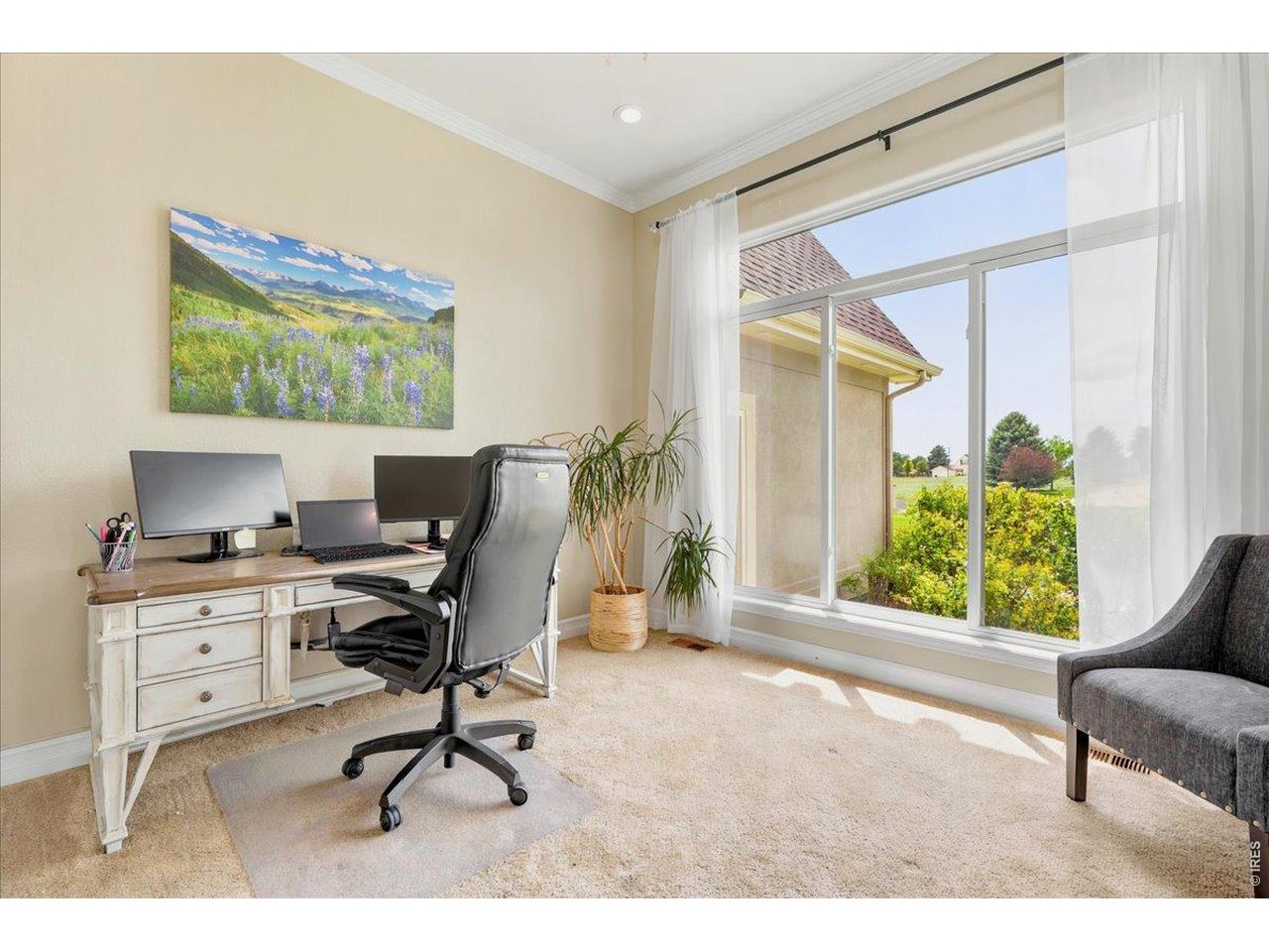 Peaceful main floor study/office