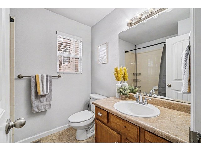 Property Photo 17 Full 2nd bath