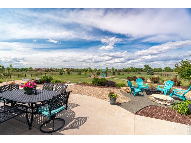 Property Photo 7 Create memories around the firepit
