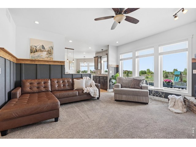 Property Photo 4 Lots of natural light